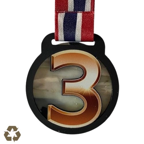 Resirkulert plast 3-tall medalje 70mm